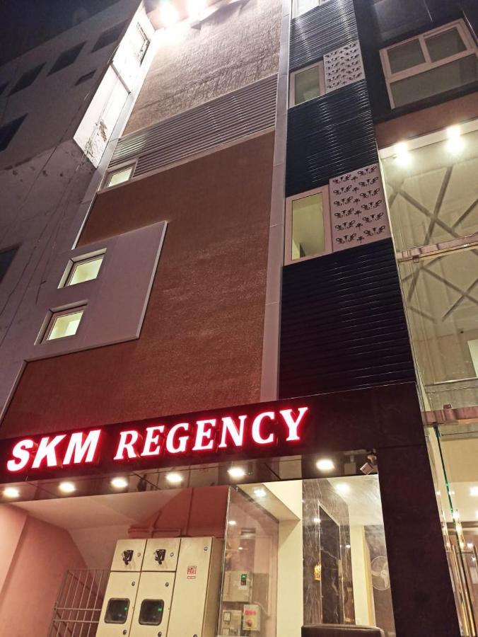 Hotel Skm Regency Madrás Exterior foto
